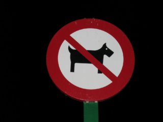 PROHIBIDO PERROS  CIRCULACION URBANA EMPRESA